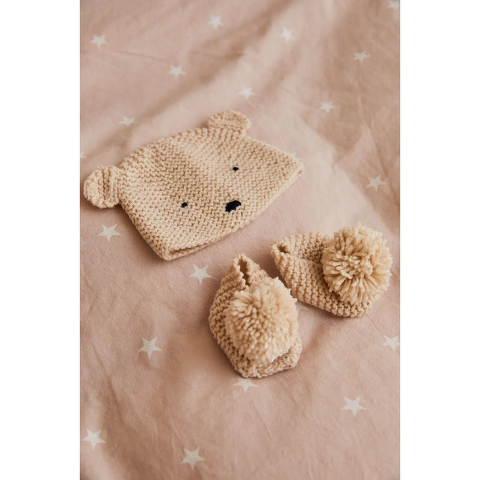 Teddy Hat and Bootie Knitting Kit